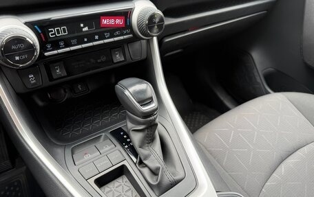 Toyota RAV4, 2020 год, 3 190 000 рублей, 24 фотография