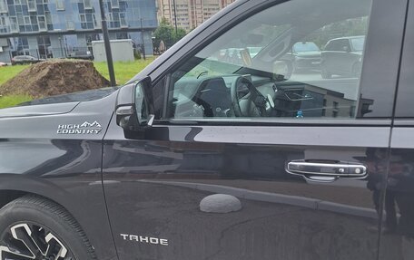 Chevrolet Tahoe IV, 2022 год, 8 900 000 рублей, 3 фотография