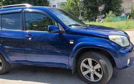 Toyota RAV4, 2004 год, 950 000 рублей, 4 фотография