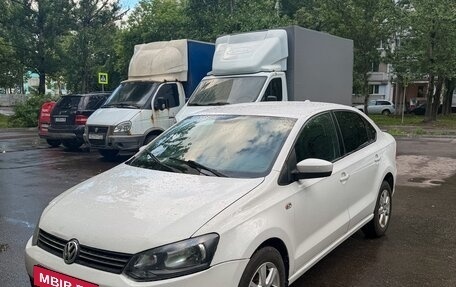 Volkswagen Polo VI (EU Market), 2010 год, 470 000 рублей, 2 фотография