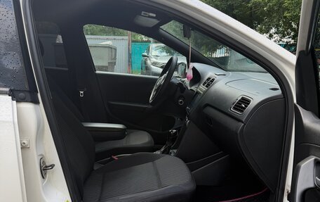 Volkswagen Polo VI (EU Market), 2010 год, 470 000 рублей, 10 фотография