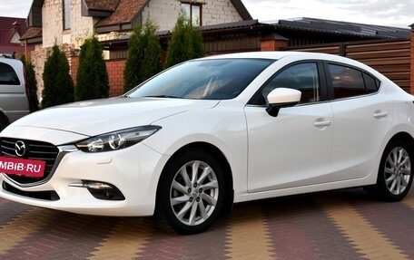 Mazda 3, 2018 год, 1 995 000 рублей, 2 фотография