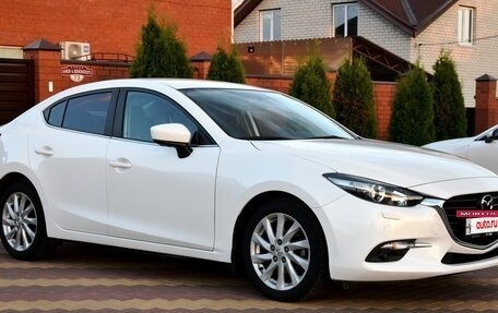 Mazda 3, 2018 год, 1 995 000 рублей, 10 фотография