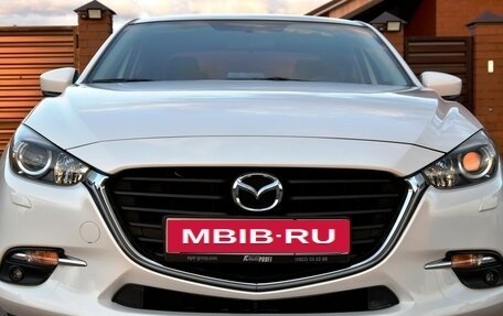 Mazda 3, 2018 год, 1 995 000 рублей, 12 фотография