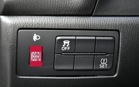 Mazda 3, 2018 год, 1 995 000 рублей, 21 фотография