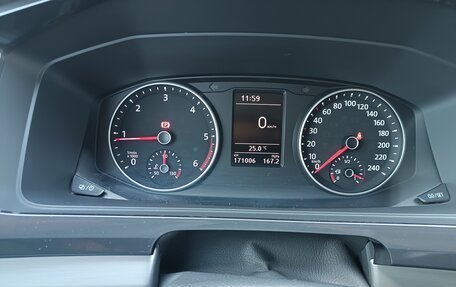 Volkswagen Caravelle T6 рестайлинг, 2018 год, 4 500 000 рублей, 10 фотография