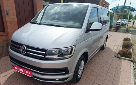 Volkswagen Caravelle T6 рестайлинг, 2018 год, 4 500 000 рублей, 6 фотография