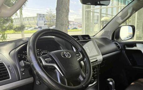 Toyota Land Cruiser Prado 150 рестайлинг 2, 2019 год, 4 620 000 рублей, 13 фотография