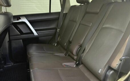 Toyota Land Cruiser Prado 150 рестайлинг 2, 2019 год, 4 620 000 рублей, 19 фотография