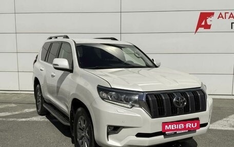 Toyota Land Cruiser Prado 150 рестайлинг 2, 2019 год, 4 620 000 рублей, 6 фотография