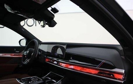 BMW 7 серия, 2025 год, 17 990 000 рублей, 9 фотография
