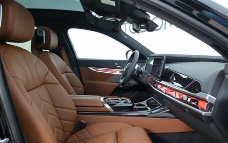 BMW 7 серия, 2025 год, 17 990 000 рублей, 10 фотография