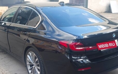 BMW 5 серия, 2020 год, 3 200 000 рублей, 2 фотография