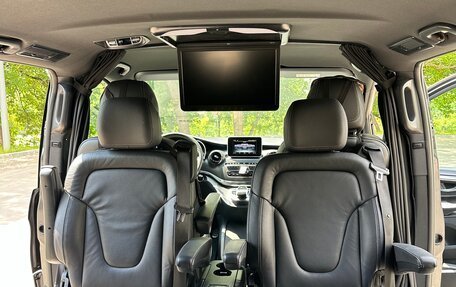 Mercedes-Benz V-Класс, 2019 год, 4 990 000 рублей, 8 фотография