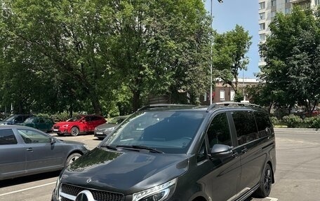 Mercedes-Benz V-Класс, 2019 год, 4 990 000 рублей, 2 фотография