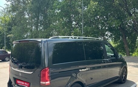 Mercedes-Benz V-Класс, 2019 год, 4 990 000 рублей, 3 фотография