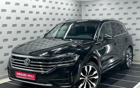 Volkswagen Touareg III, 2019 год, 4 992 000 рублей, 1 фотография