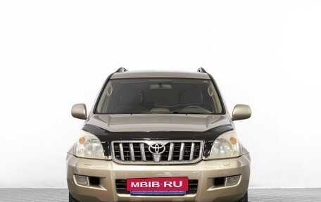 Toyota Land Cruiser Prado 120 рестайлинг, 2004 год, 1 799 000 рублей, 3 фотография