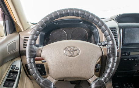 Toyota Land Cruiser Prado 120 рестайлинг, 2004 год, 1 799 000 рублей, 15 фотография
