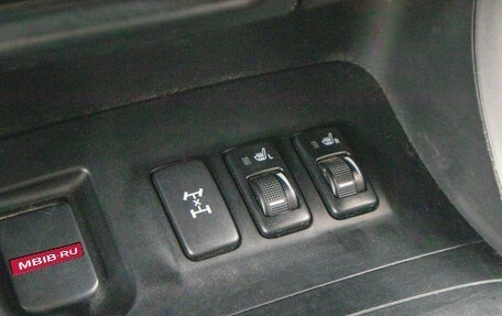 Toyota Land Cruiser Prado 120 рестайлинг, 2004 год, 1 799 000 рублей, 20 фотография