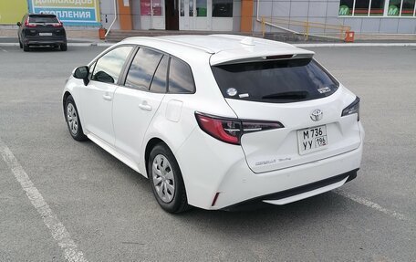 Toyota Corolla, 2021 год, 1 590 000 рублей, 3 фотография