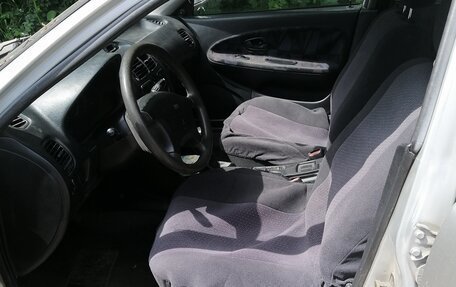 Mitsubishi Carisma I, 1999 год, 300 000 рублей, 6 фотография
