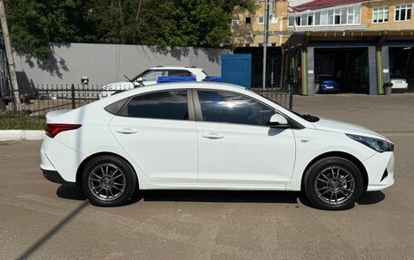 Hyundai Solaris II рестайлинг, 2020 год, 1 070 000 рублей, 6 фотография