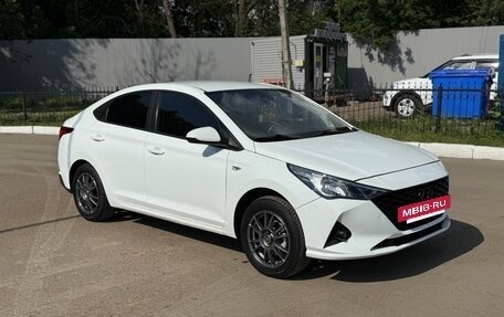 Hyundai Solaris II рестайлинг, 2020 год, 1 070 000 рублей, 3 фотография