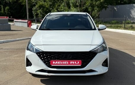 Hyundai Solaris II рестайлинг, 2020 год, 1 070 000 рублей, 2 фотография