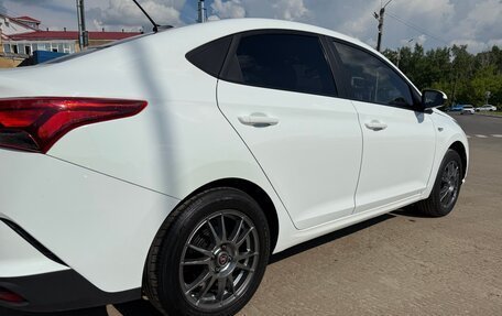 Hyundai Solaris II рестайлинг, 2020 год, 1 070 000 рублей, 8 фотография