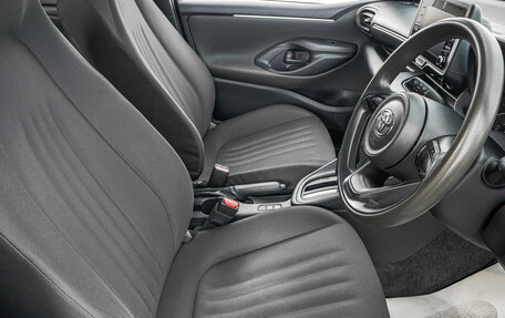 Toyota Yaris, 2020 год, 1 149 000 рублей, 11 фотография