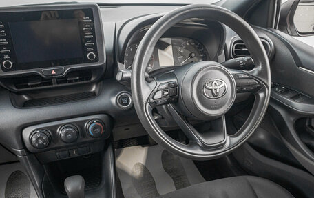 Toyota Yaris, 2020 год, 1 149 000 рублей, 16 фотография