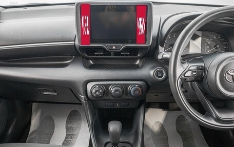 Toyota Yaris, 2020 год, 1 149 000 рублей, 17 фотография