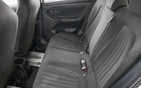 Toyota Yaris, 2020 год, 1 149 000 рублей, 24 фотография