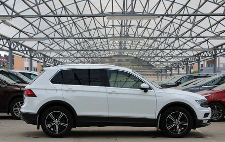 Volkswagen Tiguan II, 2017 год, 2 350 000 рублей, 6 фотография