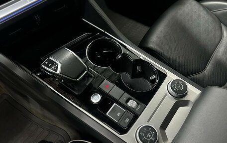 Volkswagen Touareg III, 2019 год, 4 992 000 рублей, 17 фотография