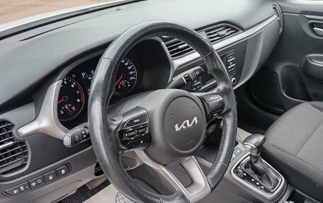 KIA Rio IV, 2021 год, 1 595 000 рублей, 6 фотография