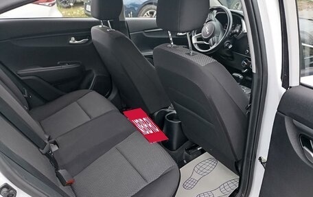 KIA Rio IV, 2021 год, 1 595 000 рублей, 10 фотография