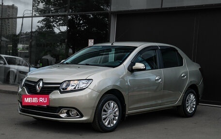 Renault Logan II, 2015 год, 800 000 рублей, 2 фотография
