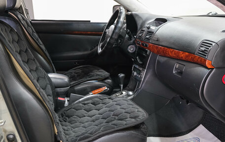 Toyota Avensis III рестайлинг, 2004 год, 699 000 рублей, 15 фотография
