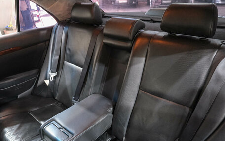 Toyota Avensis III рестайлинг, 2004 год, 699 000 рублей, 36 фотография