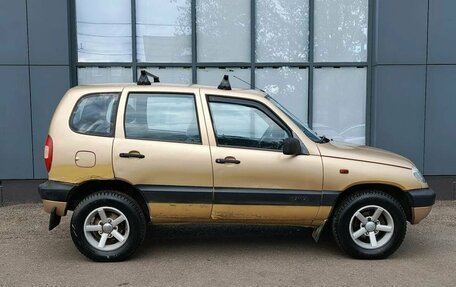 Chevrolet Niva I рестайлинг, 2004 год, 240 000 рублей, 4 фотография