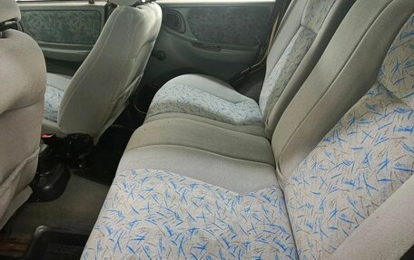Chevrolet Niva I рестайлинг, 2004 год, 240 000 рублей, 12 фотография