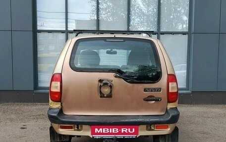Chevrolet Niva I рестайлинг, 2004 год, 240 000 рублей, 7 фотография