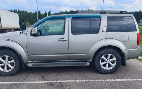Nissan Pathfinder, 2011 год, 1 450 000 рублей, 1 фотография