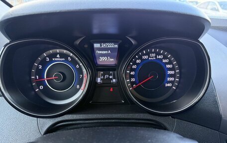 Hyundai Elantra V, 2011 год, 750 000 рублей, 13 фотография
