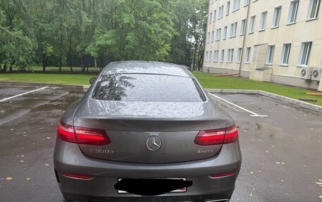 Mercedes-Benz E-Класс, 2022 год, 8 000 000 рублей, 4 фотография