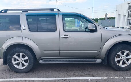 Nissan Pathfinder, 2011 год, 1 450 000 рублей, 3 фотография