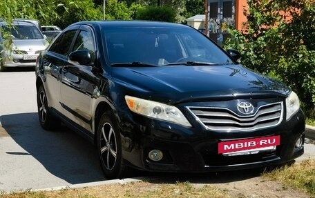 Toyota Camry, 2011 год, 1 450 000 рублей, 2 фотография