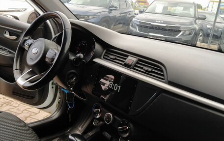 KIA Rio IV, 2018 год, 1 399 000 рублей, 20 фотография